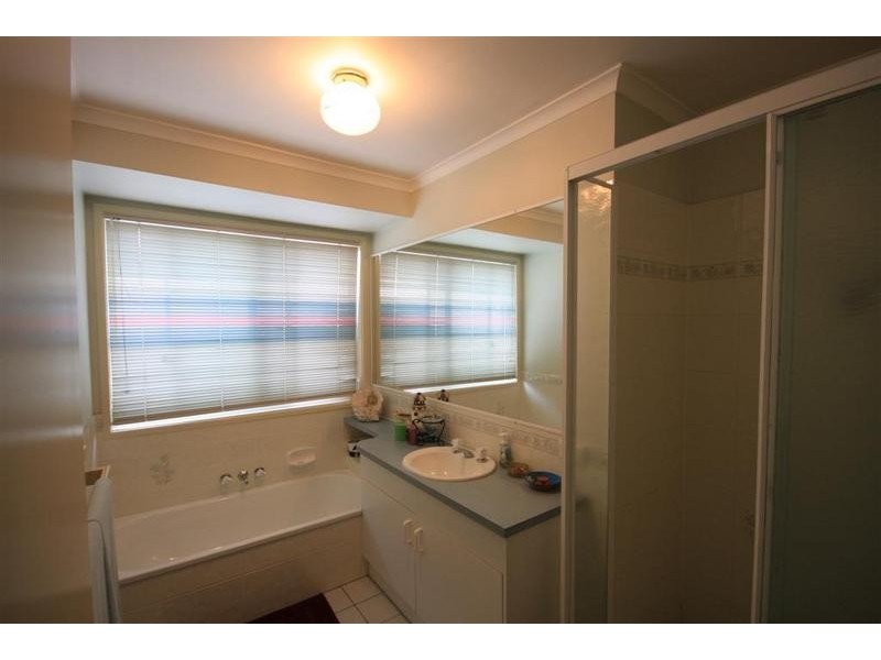 4 Redwood Court, Landsborough QLD 4550