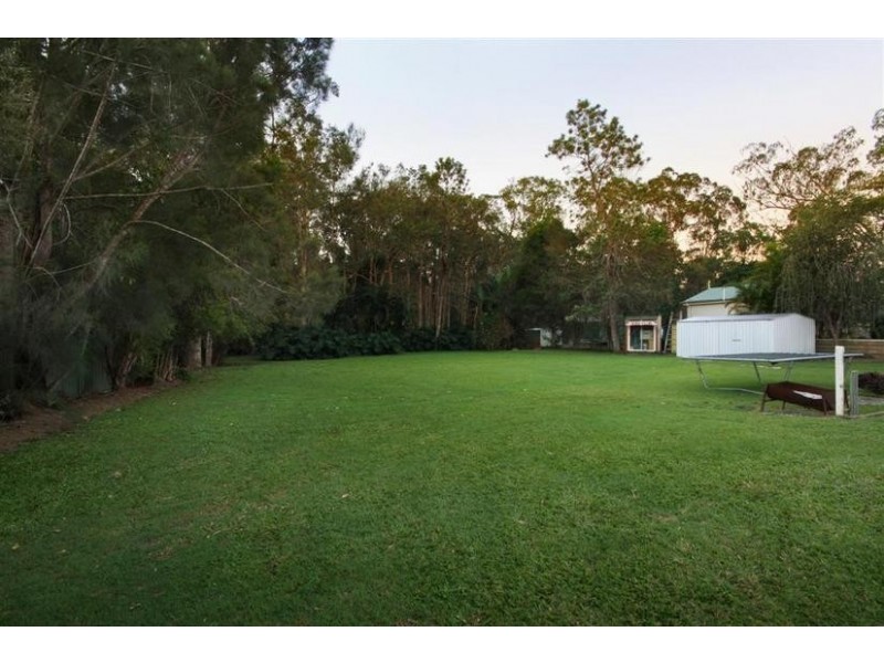 11 Hillside Road, Glass House Mountains QLD 4518