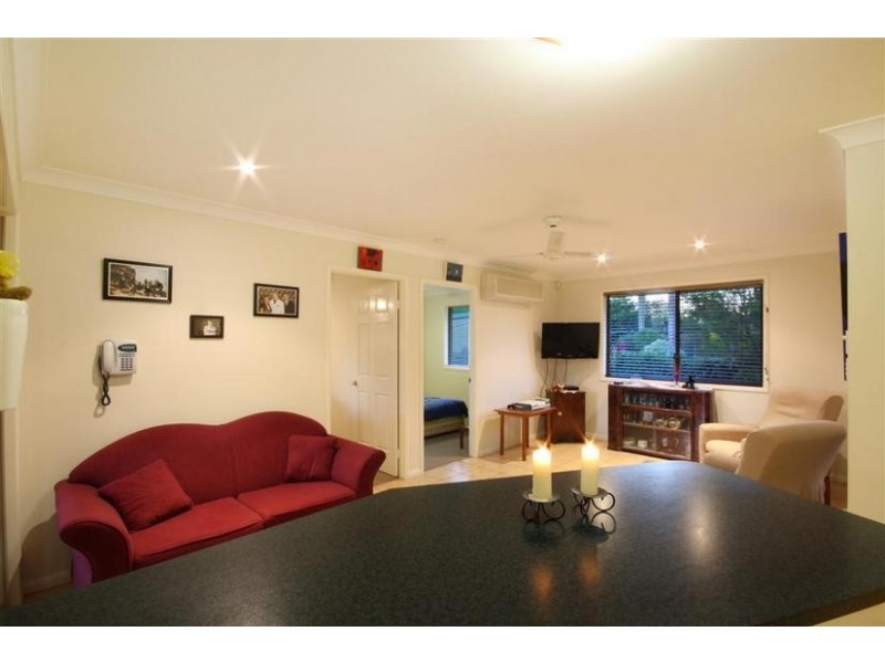 11 Hillside Road, Glass House Mountains QLD 4518