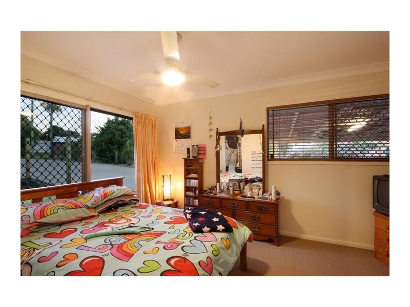 11 Hillside Road, Glass House Mountains QLD 4518