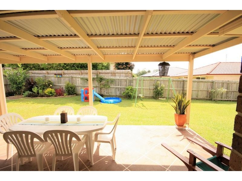 13 Usher Blvd, Beerwah QLD 4519