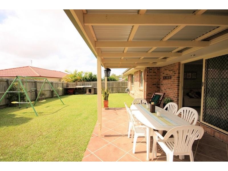 13 Usher Blvd, Beerwah QLD 4519