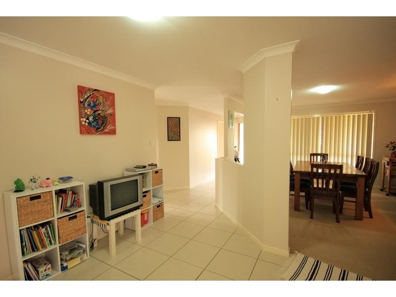 13 Usher Blvd, Beerwah QLD 4519