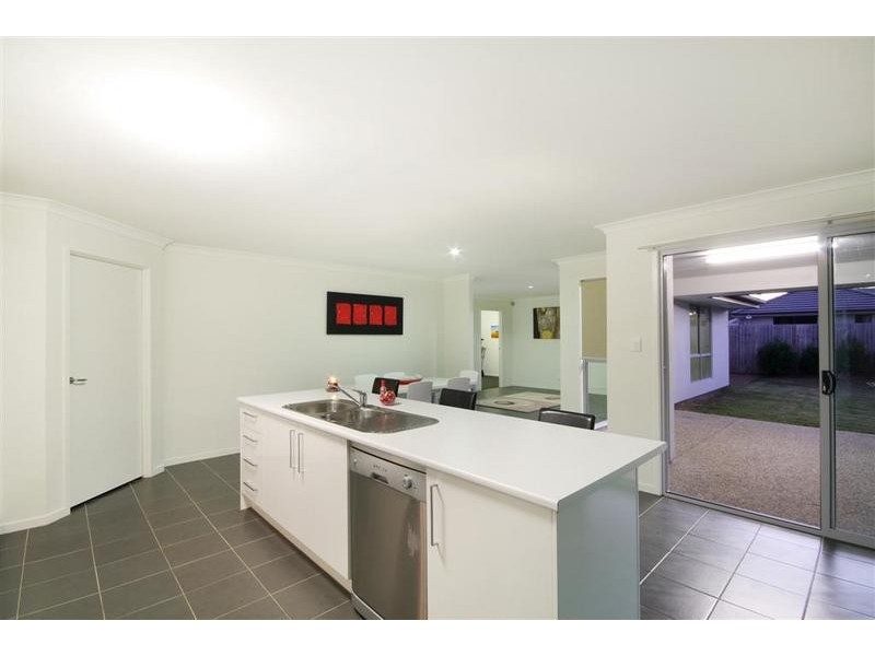 9 Silvereye Court, Beerwah QLD 4519