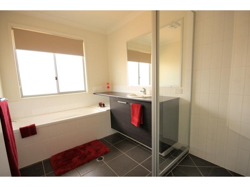 9 Silvereye Court, Beerwah QLD 4519