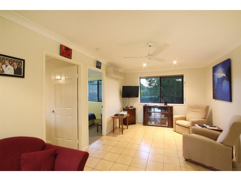 11 Hillside Drive, Glass House Mountains QLD 4518