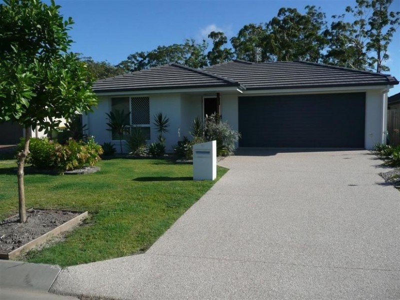 13 Fairy Wren Court, Beerwah QLD 4519