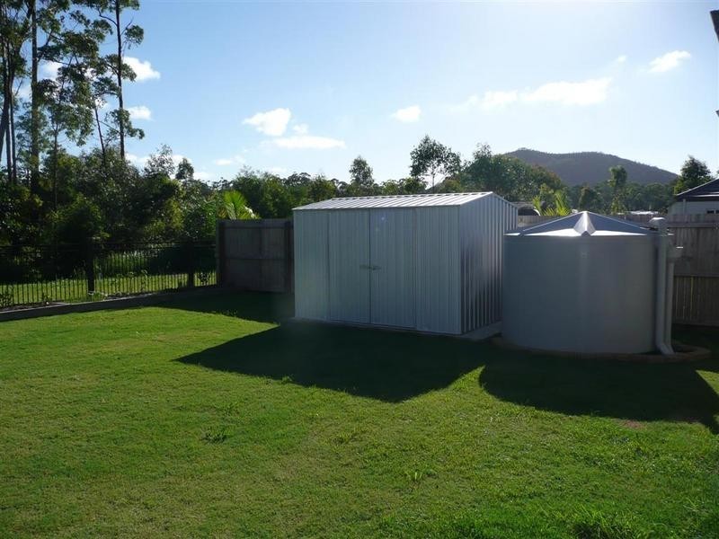 13 Fairy Wren Court, Beerwah QLD 4519