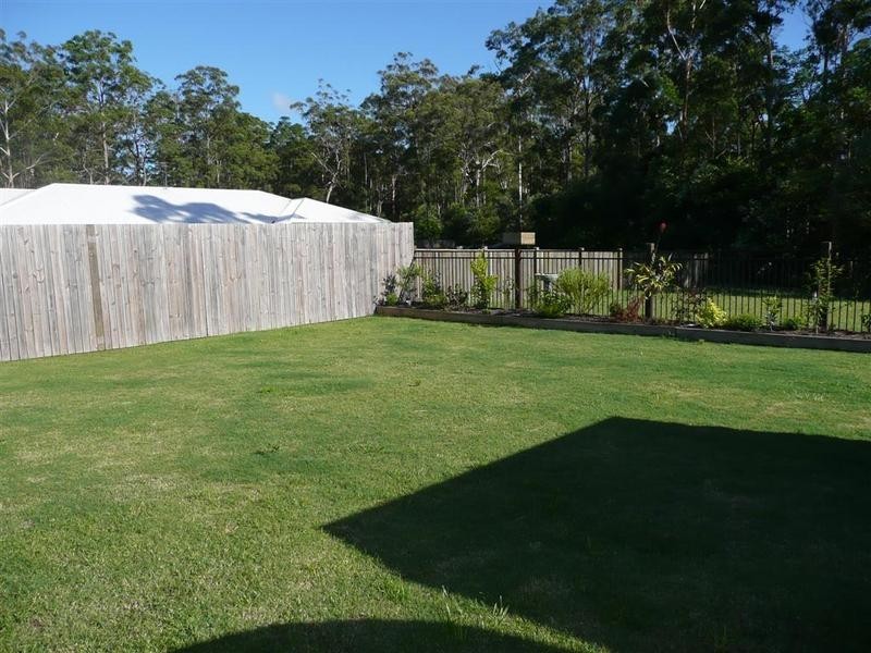 13 Fairy Wren Court, Beerwah QLD 4519