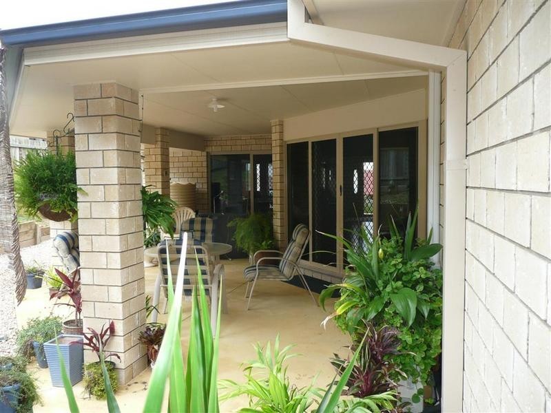 6 Smerdon Way, Glass House Mountains QLD 4518