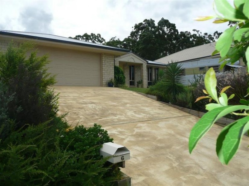 6 Smerdon Way, Glass House Mountains QLD 4518