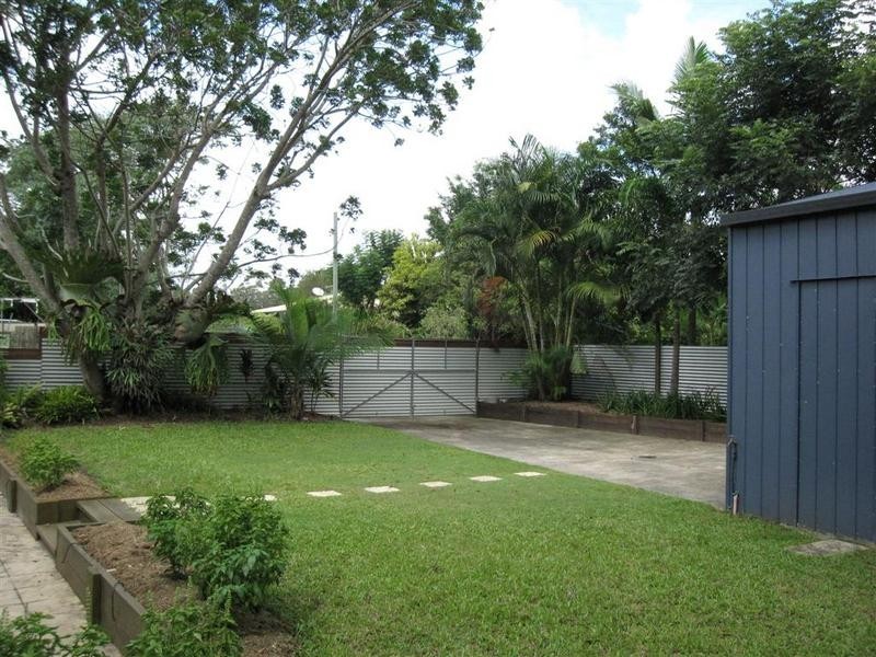1 Montrose Street, Beerwah QLD 4519