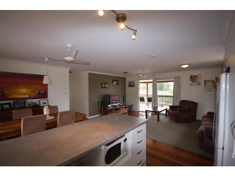 Glass House Mountains QLD 4518