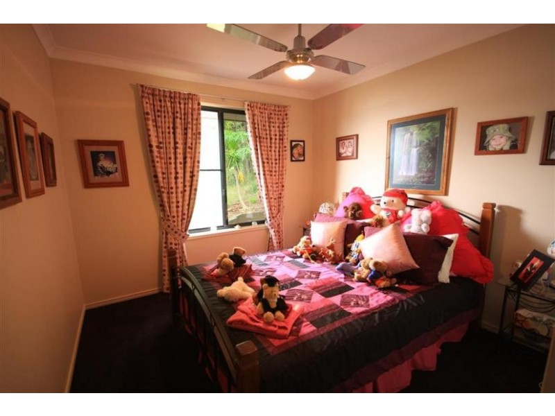 7 Persea Place, Glass House Mountains QLD 4518