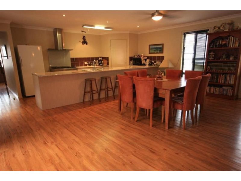 7 Persea Place, Glass House Mountains QLD 4518