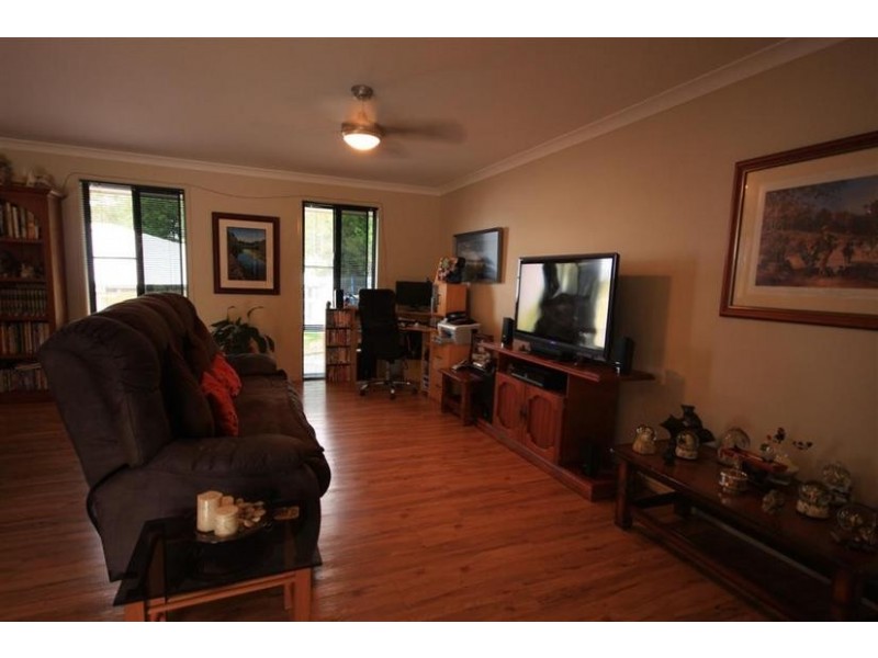 7 Persea Place, Glass House Mountains QLD 4518