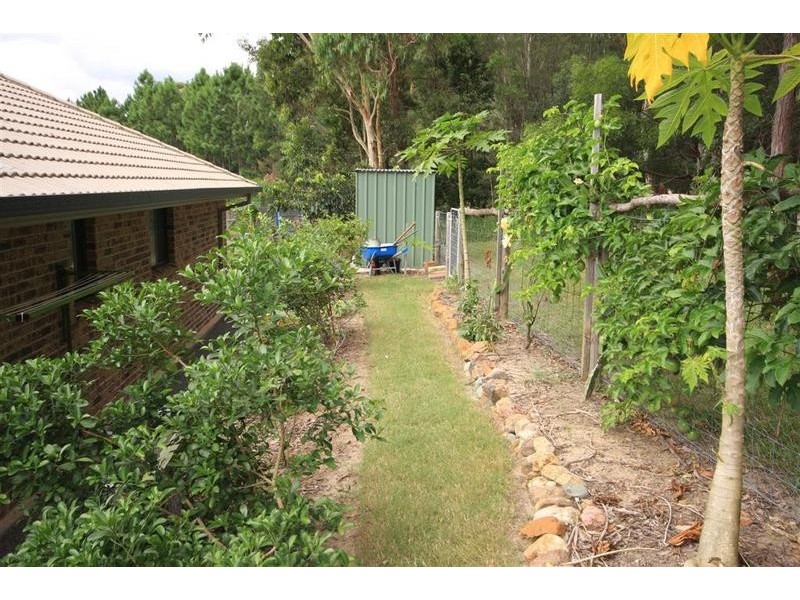 7 Persea Place, Glass House Mountains QLD 4518
