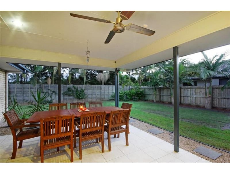 8 Sapphire Court, Beerwah QLD 4519