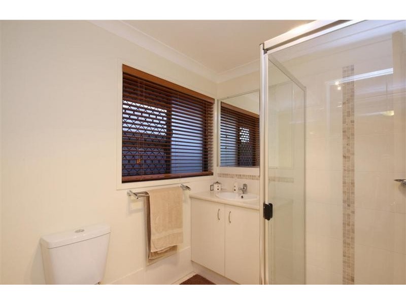 8 Sapphire Court, Beerwah QLD 4519