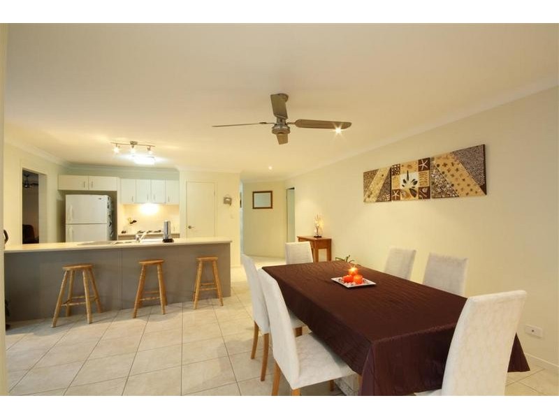 8 Sapphire Court, Beerwah QLD 4519