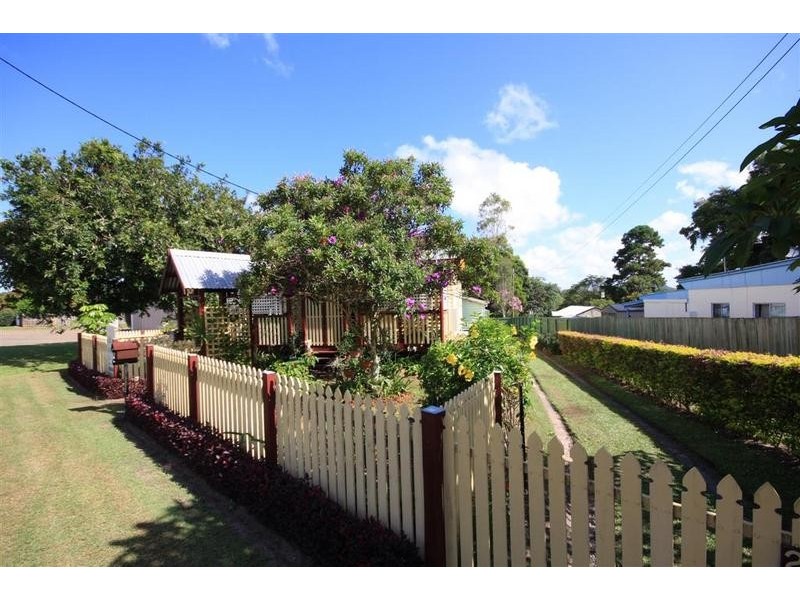 23 Pine Camp Road, Beerwah QLD 4519