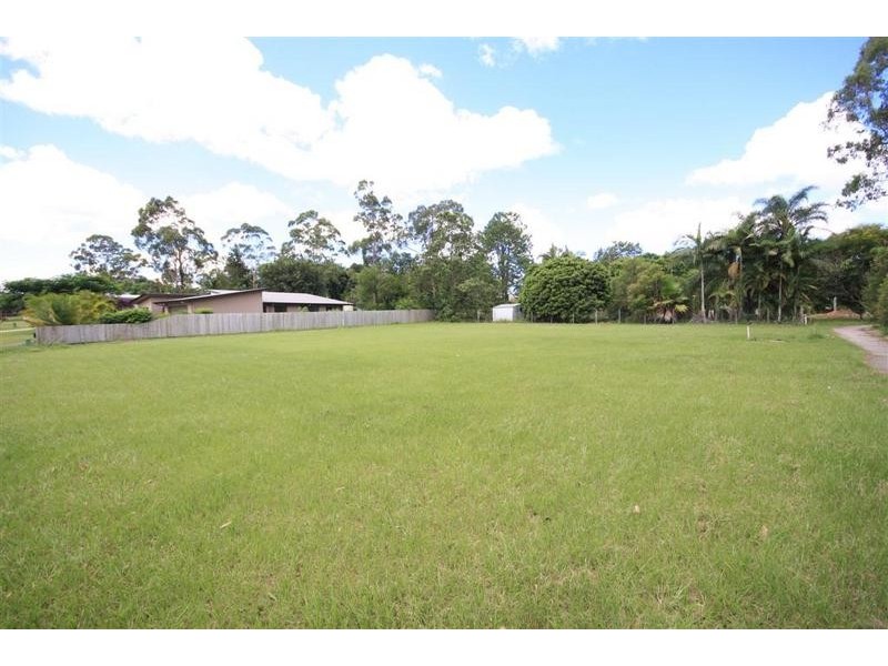 2 Coolamon Cres, Beerwah QLD 4519