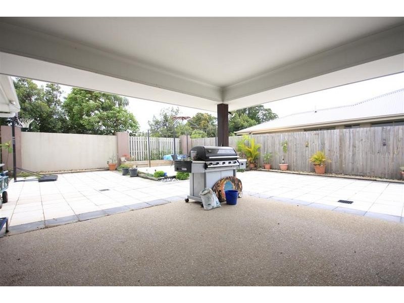 10 HEIGHTS ROAD, Beerwah QLD 4519