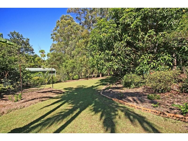 11 Piat Place, Beerwah QLD 4519