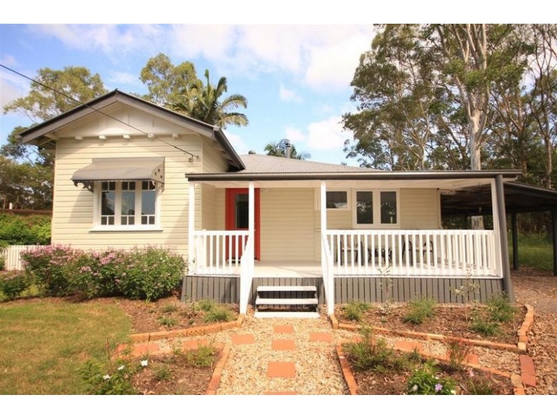 8 Dyer Street, Landsborough QLD 4550