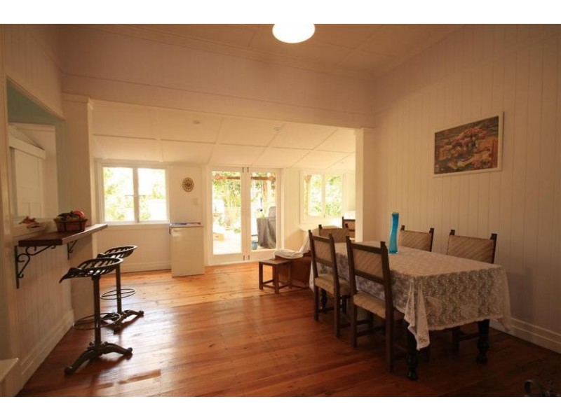 8 Dyer Street, Landsborough QLD 4550