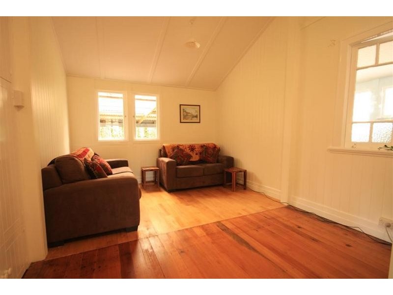 8 Dyer Street, Landsborough QLD 4550