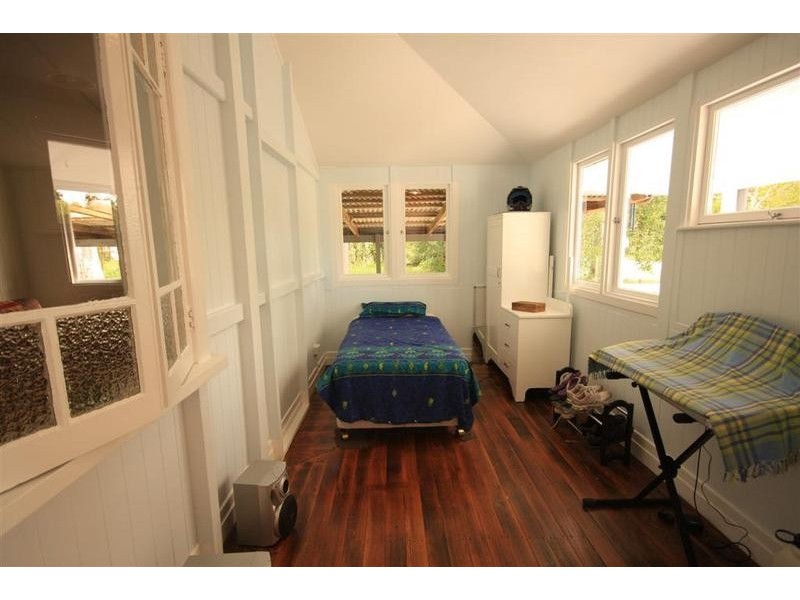 8 Dyer Street, Landsborough QLD 4550