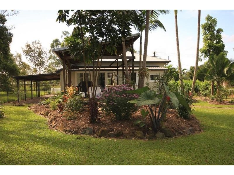 8 Dyer Street, Landsborough QLD 4550