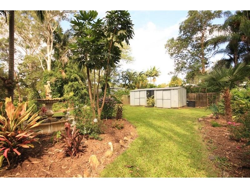 8 Dyer Street, Landsborough QLD 4550