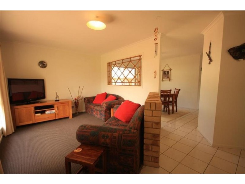 17 Arcadia Drive, Beerwah QLD 4519