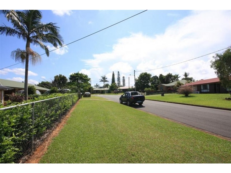 17 Arcadia Drive, Beerwah QLD 4519
