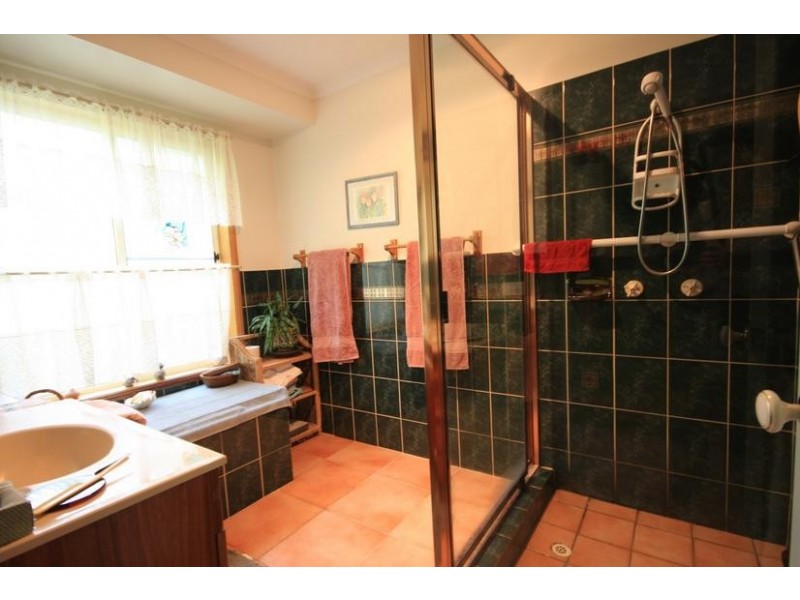 1923 Old Gympie Road, Glass House Mountains QLD 4518