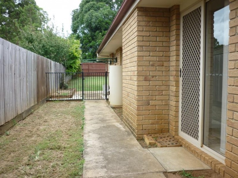 23 Paul Place, Glass House Mountains QLD 4518