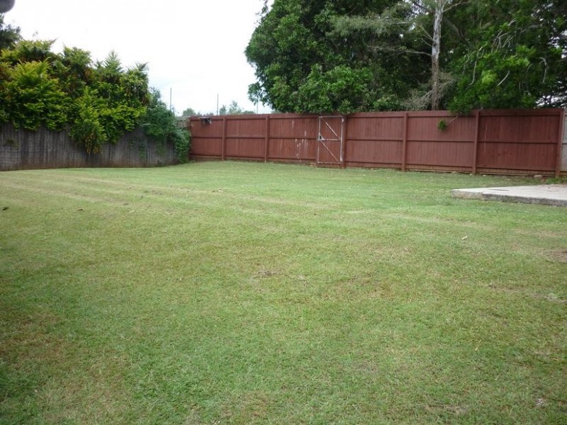 23 Paul Place, Glass House Mountains QLD 4518