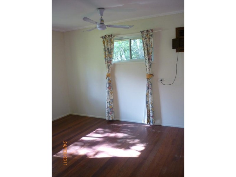 Glass House Mountains QLD 4518