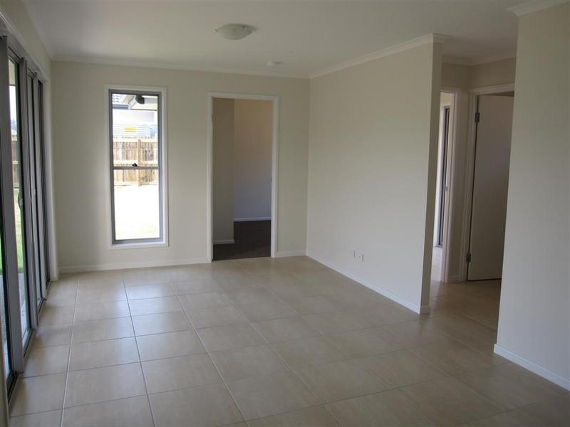 32 Peppertree Way, Beerwah QLD 4519