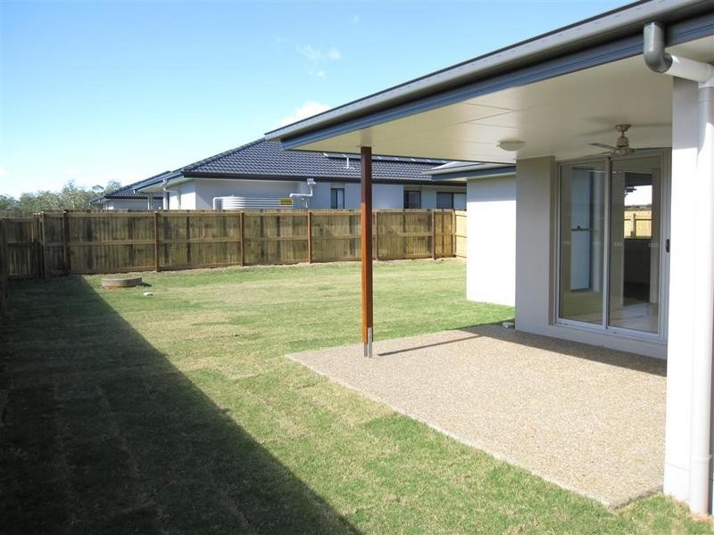 32 Peppertree Way, Beerwah QLD 4519