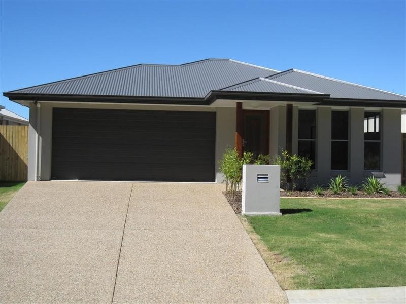 32 Peppertree Way, Beerwah QLD 4519