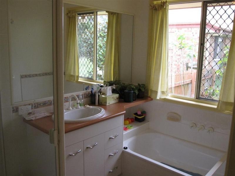 66 Parkview Road, Glass House Mountains QLD 4518
