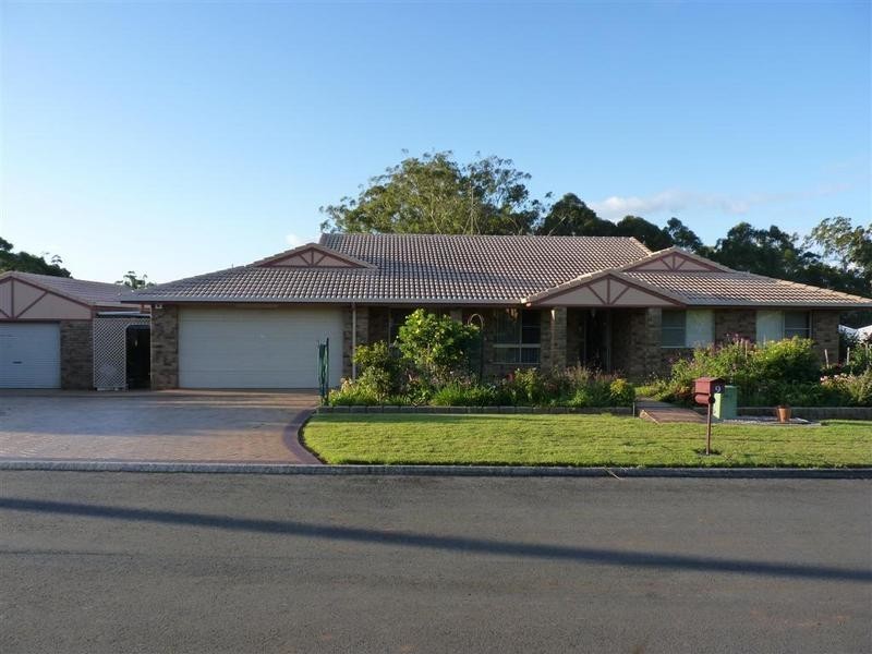 9 Hempstock Street, Glass House Mountains QLD 4518