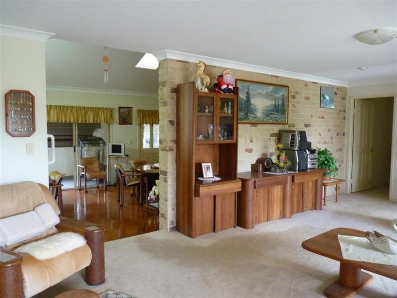 9 Hempstock Street, Glass House Mountains QLD 4518