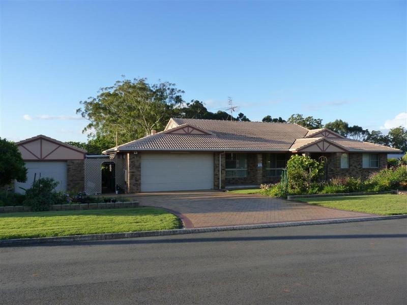 9 Hempstock Street, Glass House Mountains QLD 4518