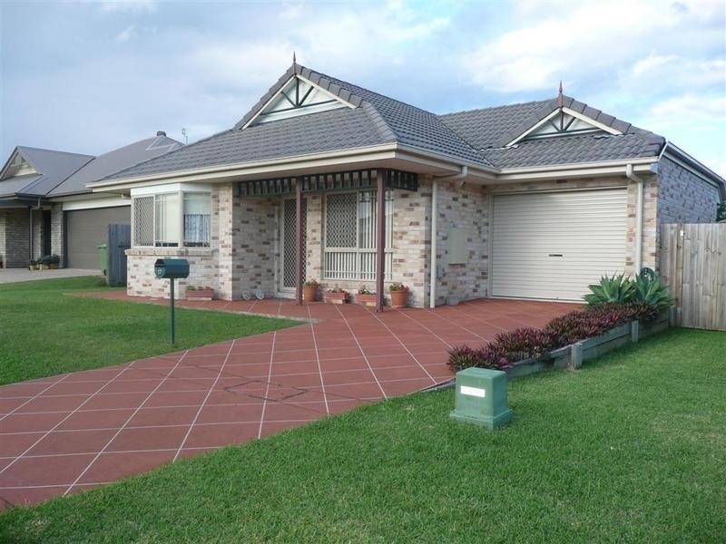 17 Coastal Avenue, Beerwah QLD 4519