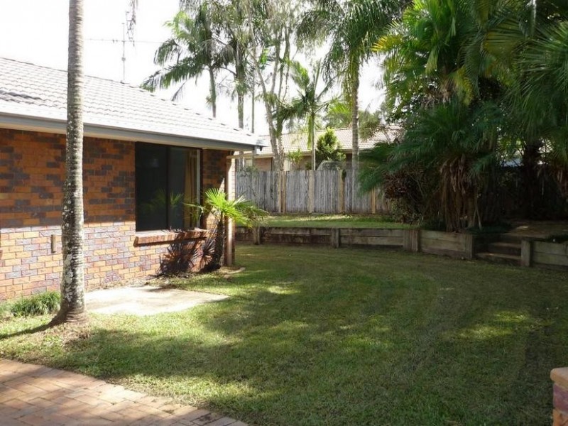 16 Chantilly Cres, Beerwah QLD 4519