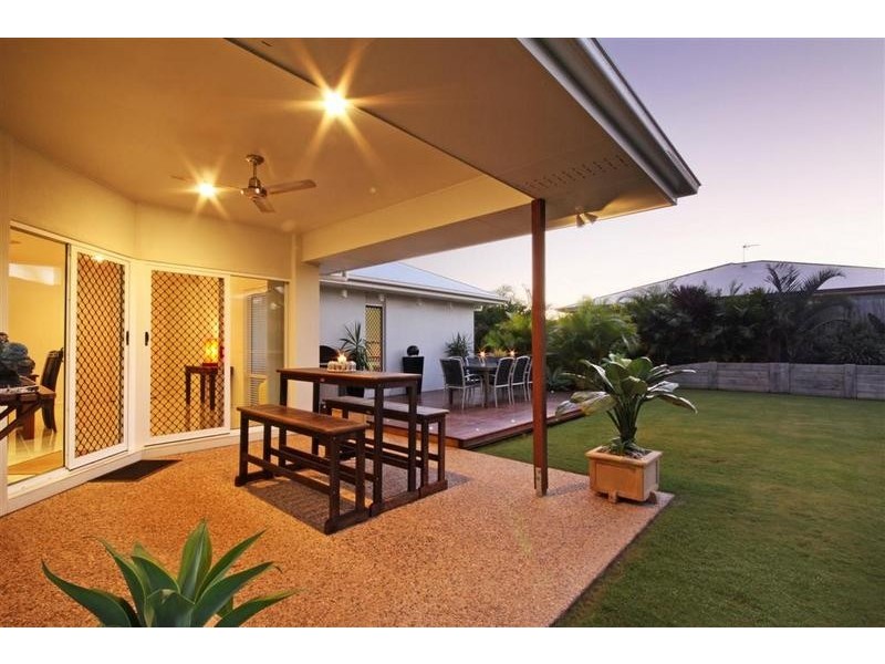 10 Flinders Avenue, Beerwah QLD 4519